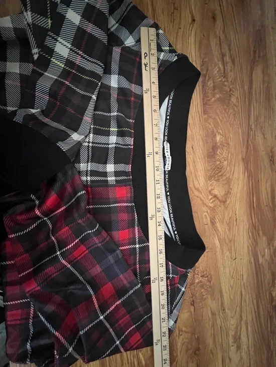 Alice + Olivia Natalie Mix Plaid Off The Shoulder Sweatshirt - Picture 8 of 12